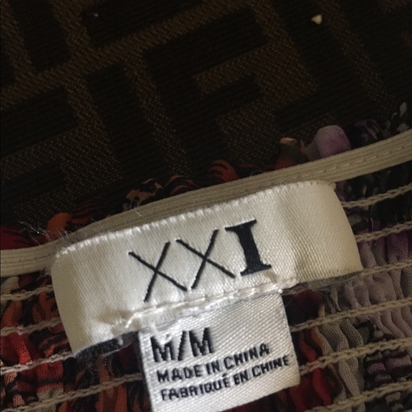 Flowy Strapless Summer Dress - Picture 3 of 7